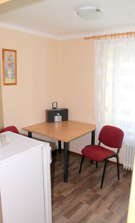 Sd Nemcovej 1 Hostel Kosice Room photo